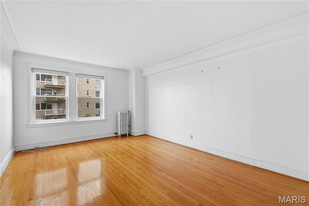 Versailles Condo - Residential