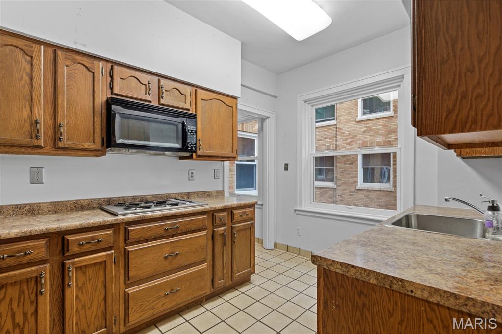 Versailles Condo - Residential