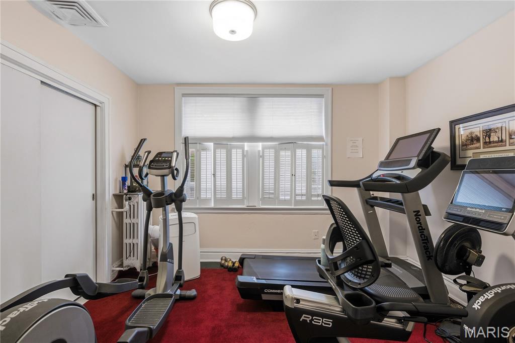 Versailles Condo - Residential