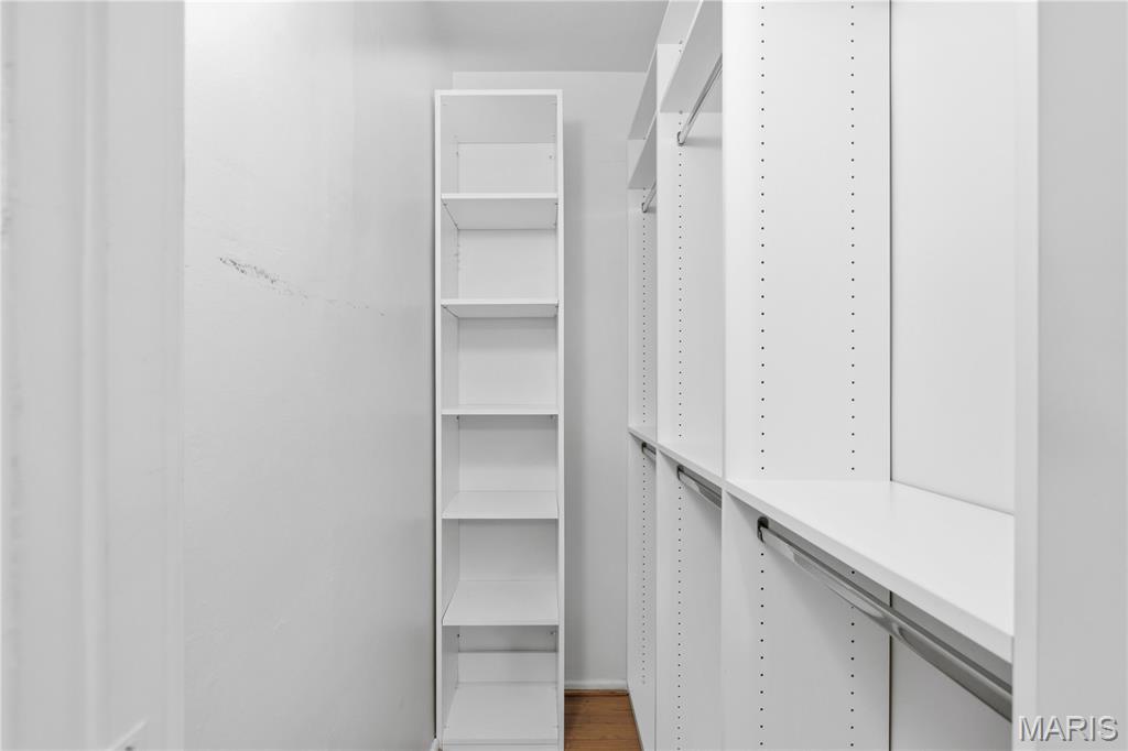 Versailles Condo - Residential