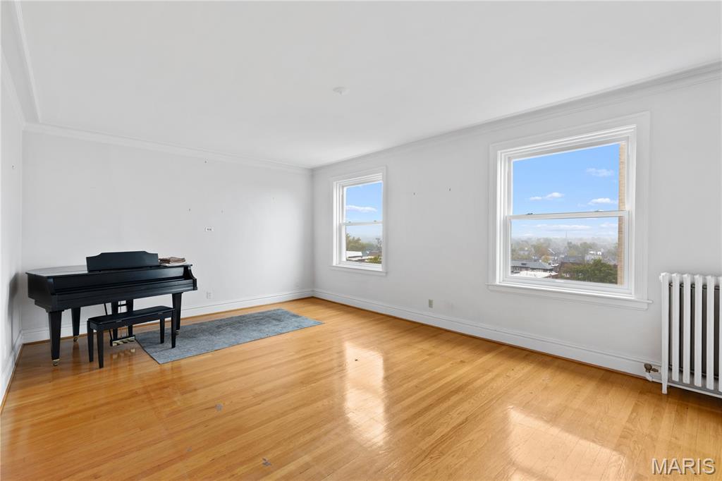 Versailles Condo - Residential