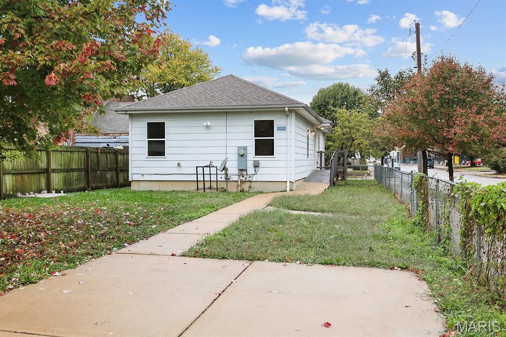 Photo of 7700 Michigan Avenue, St Louis, MO 63111 (MLS # 25072337)