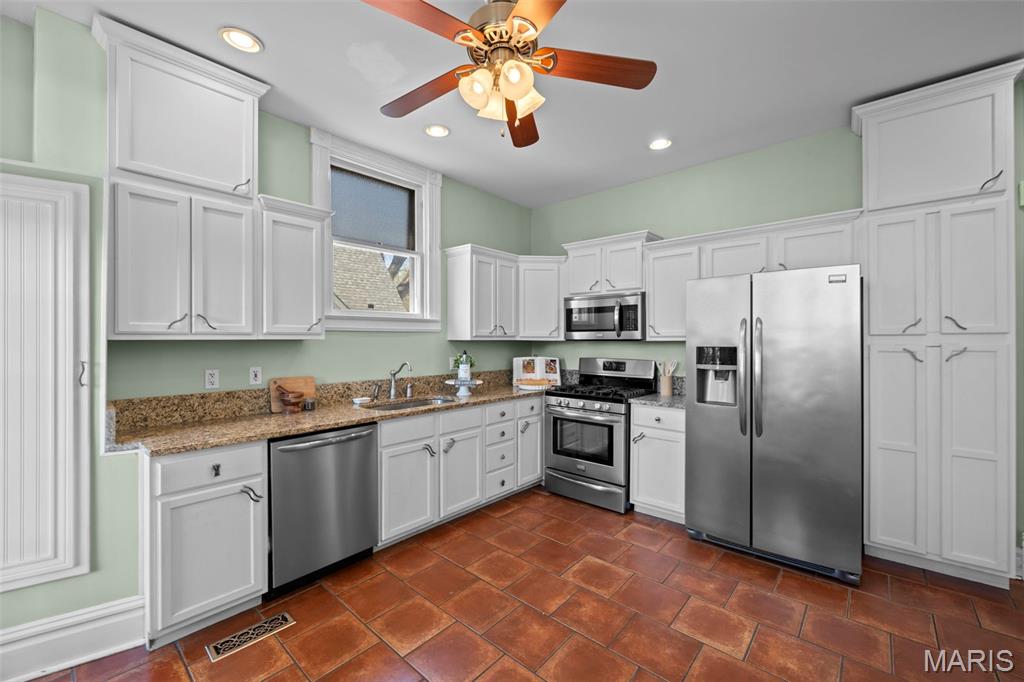 Von Phuls Breezy Heights Add - Residential