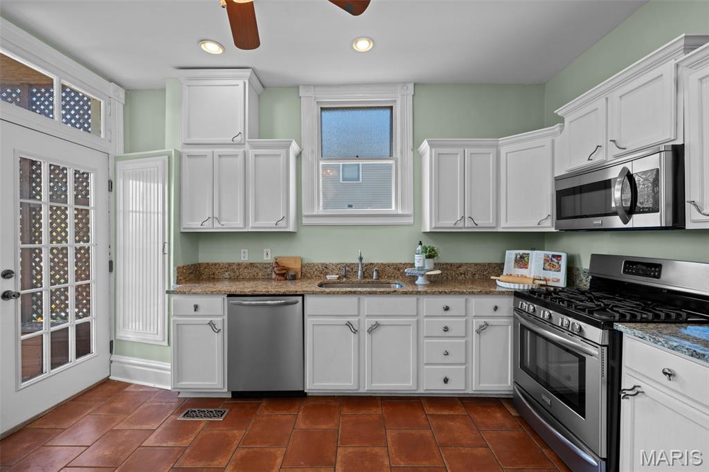 Von Phuls Breezy Heights Add - Residential