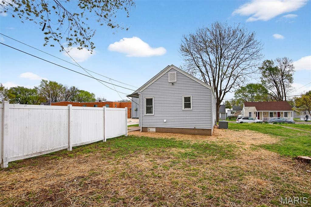 City/Stcharles - Residential