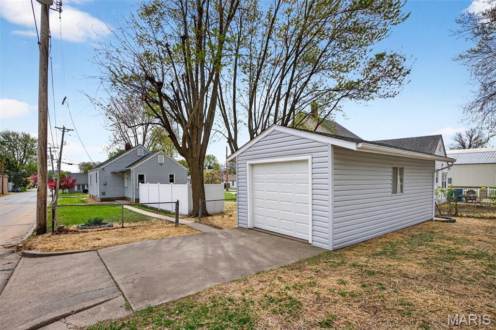 City/Stcharles - Residential