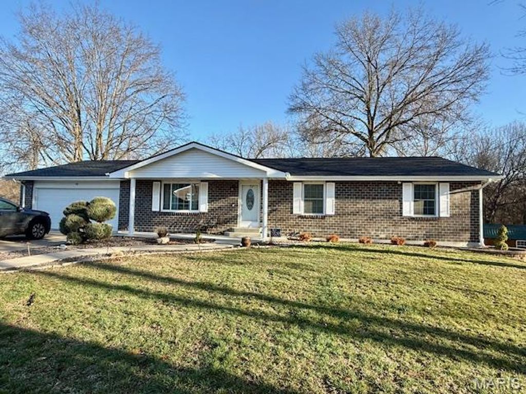 Photo of 78 Lake Apollo Drive, Hannibal, MO 63401 (MLS # 26013208)