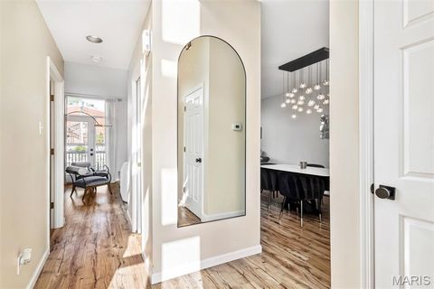 Tiny photo for 4328 Maryland Avenue #5, St Louis, MO 63108 (MLS # 26018760)