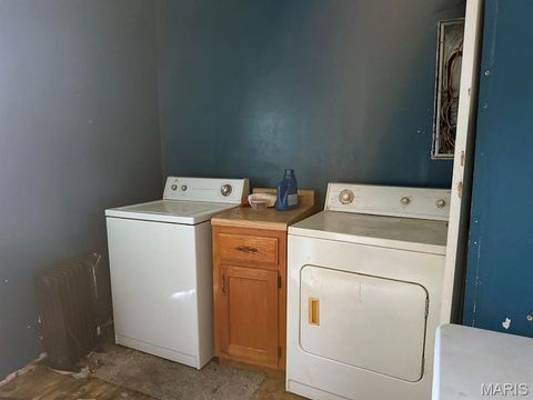 Tiny photo for 909 N Walnut Street, Dexter, MO 63841 (MLS # 26026603)
