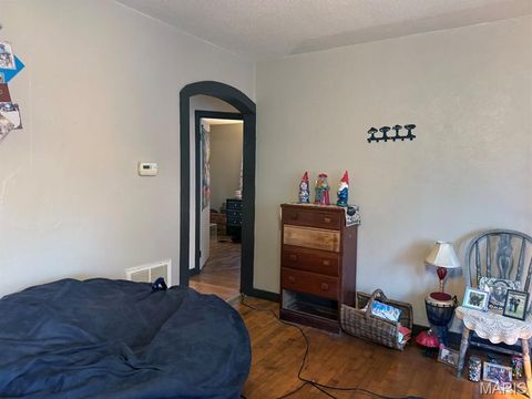 Tiny photo for 909 N Walnut Street, Dexter, MO 63841 (MLS # 26026603)
