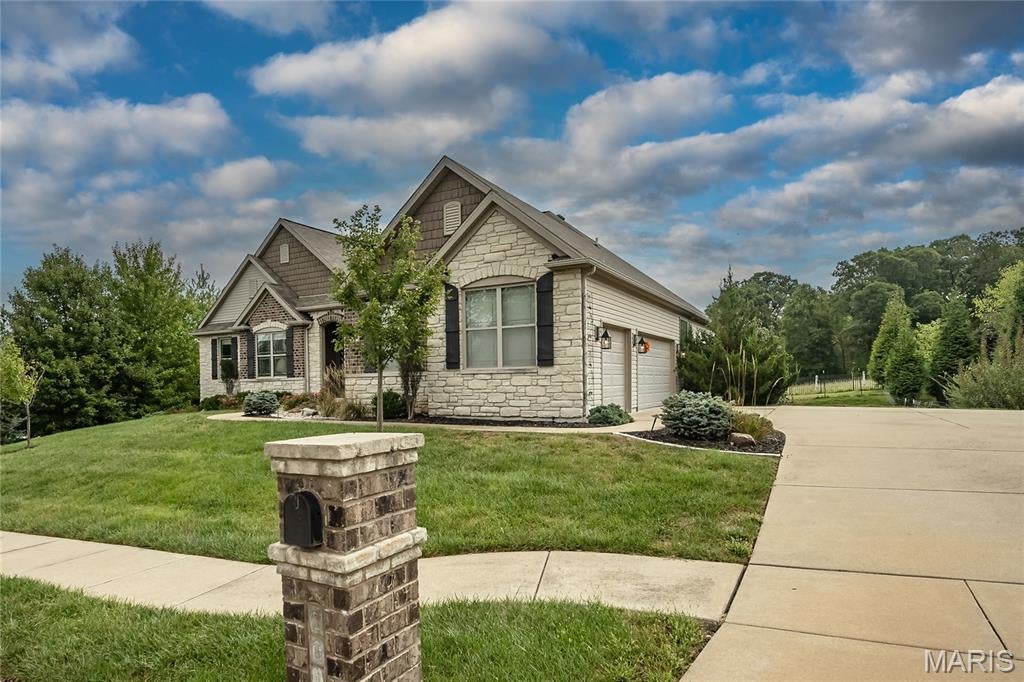 101 Castlewood Estates Drive