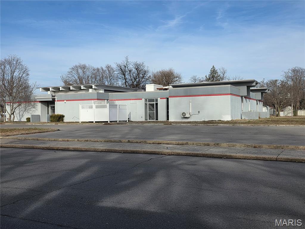 City/Sikeston - Commercial Sale