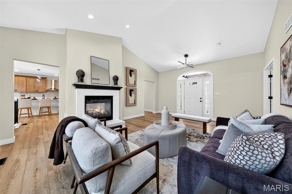 5033 Fischer Way