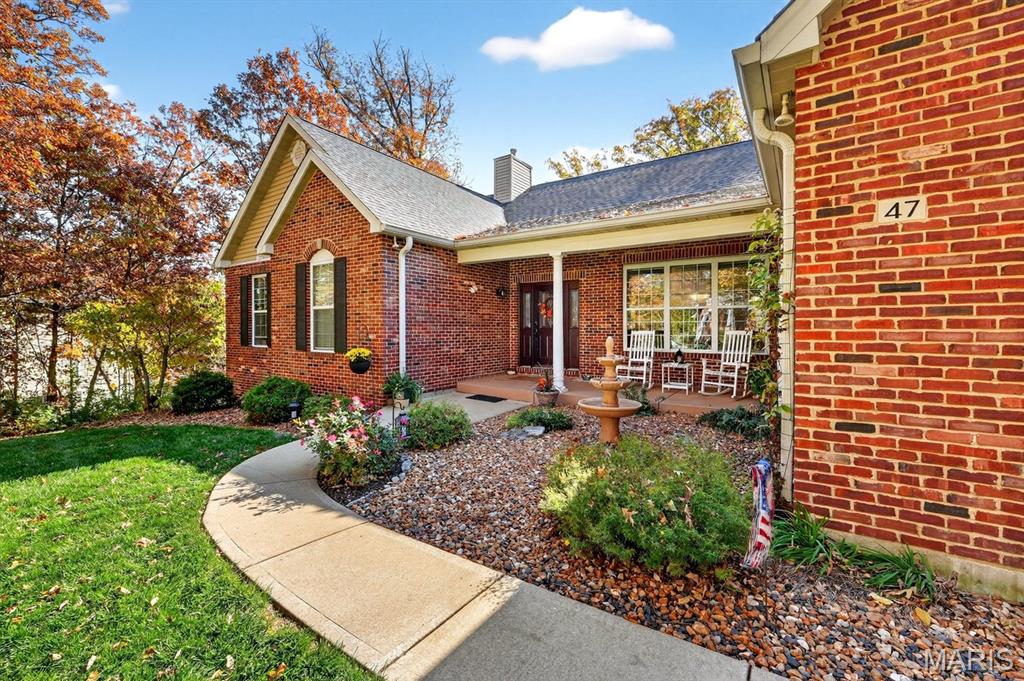 47 Schaper Oaks Court