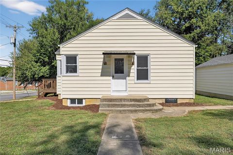 Tiny photo for 890 Main Street, Troy, MO 63379 (MLS # 25066600)