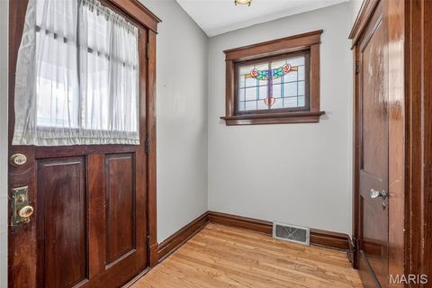 Tiny photo for 6059 Wanda Avenue, St Louis, MO 63116 (MLS # 26035921)