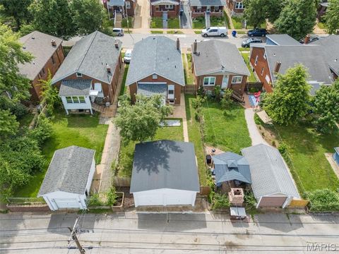 Tiny photo for 6059 Wanda Avenue, St Louis, MO 63116 (MLS # 26035921)