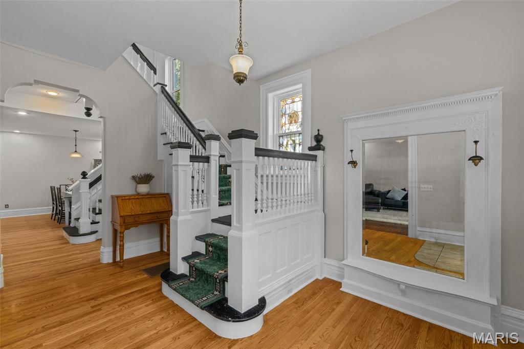 3828 Botanical Avenue