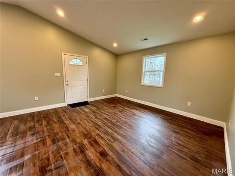 Tiny photo for 1203 W Main Street, Bowling Green, MO 63334 (MLS # 26019402)