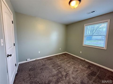 Tiny photo for 1203 W Main Street, Bowling Green, MO 63334 (MLS # 26019402)