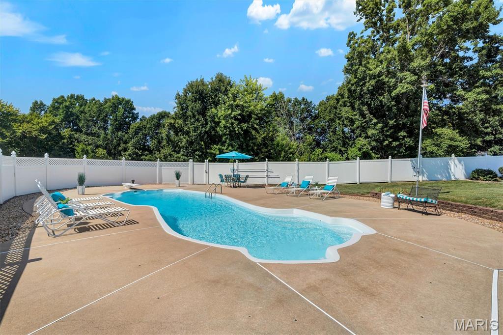 1 Cross Creek Lane