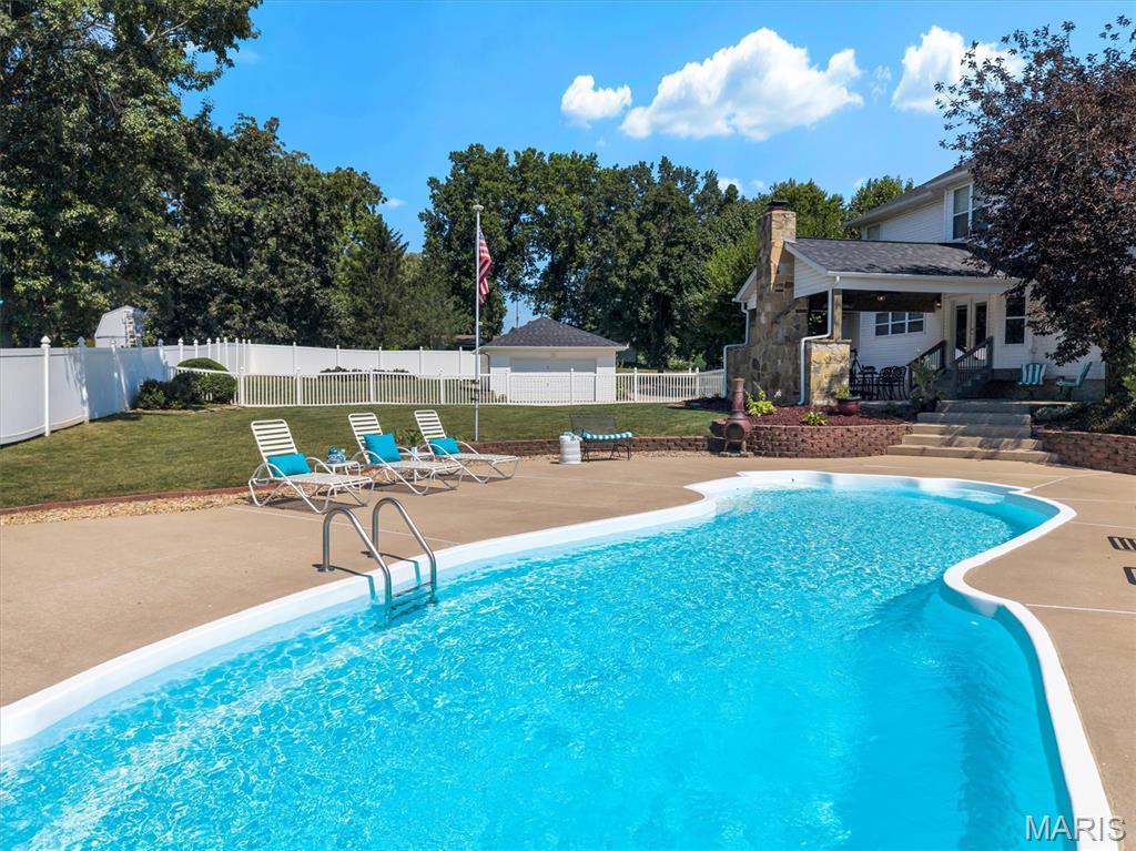 1 Cross Creek Lane