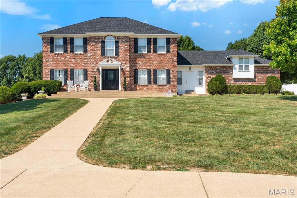 Photo of 1 Cross Creek Lane, St Paul, MO 63366 (MLS # 26065657)