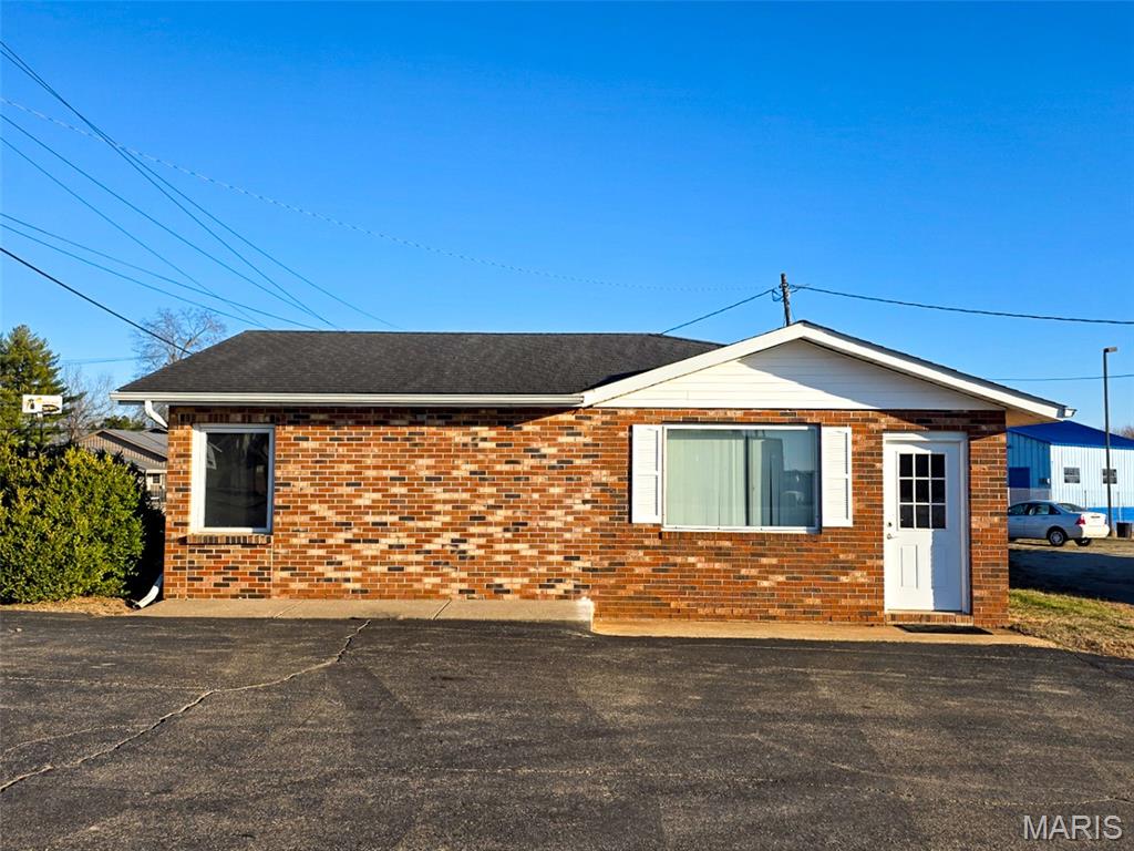 Graham Sub - Commercial Sale