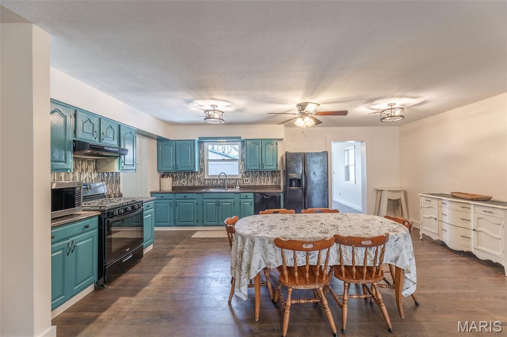 Montgomery: Lot 2 Blk 3 - Residential