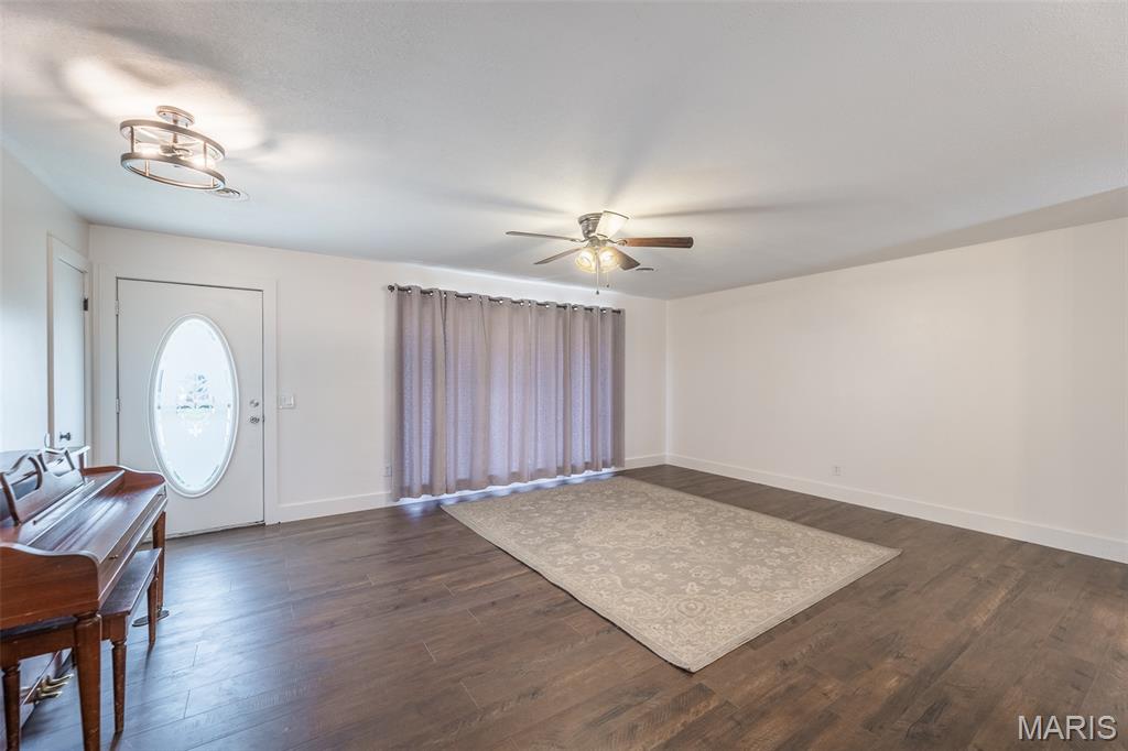 Montgomery: Lot 2 Blk 3 - Residential