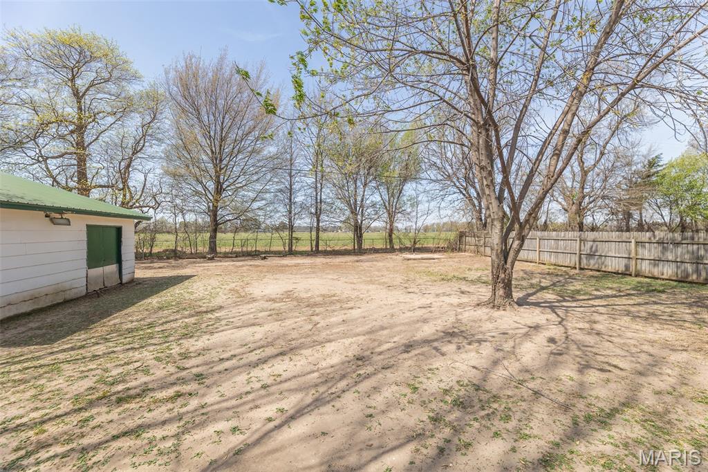 Montgomery: Lot 2 Blk 3 - Residential