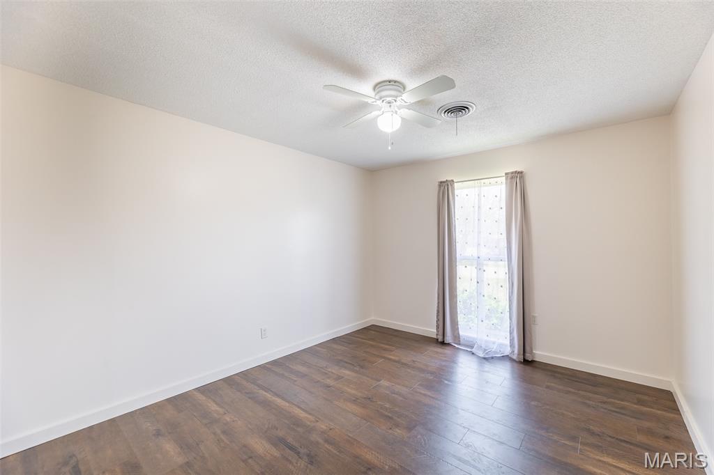 Montgomery: Lot 2 Blk 3 - Residential