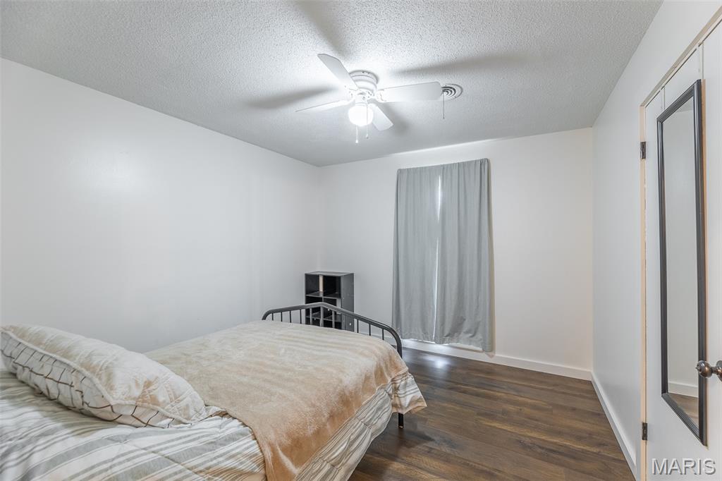 Montgomery: Lot 2 Blk 3 - Residential