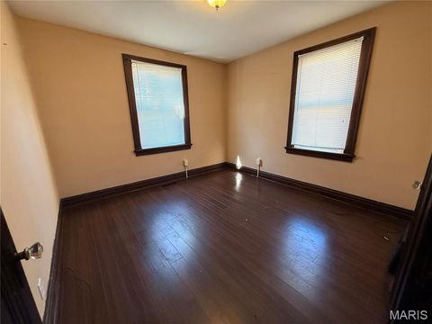 Tiny photo for 8312 Carl Avenue, Jennings, MO 63136 (MLS # 26019080)