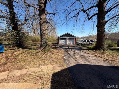 Tiny photo for 8312 Carl Avenue, Jennings, MO 63136 (MLS # 26019080)