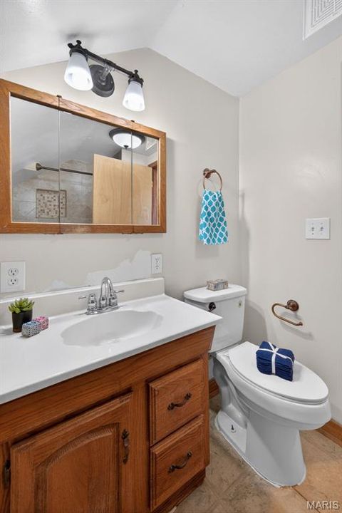 Tiny photo for 1226 Westridge Drive, Washington, MO 63090 (MLS # 26018698)