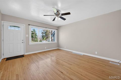 Tiny photo for 1226 Westridge Drive, Washington, MO 63090 (MLS # 26018698)