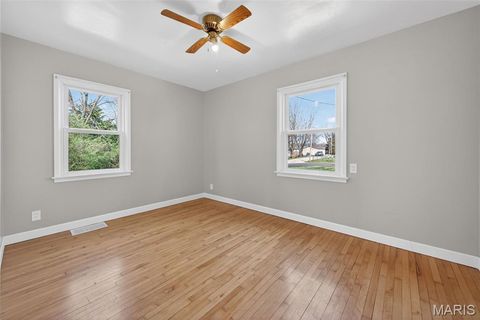 Tiny photo for 1226 Westridge Drive, Washington, MO 63090 (MLS # 26018698)