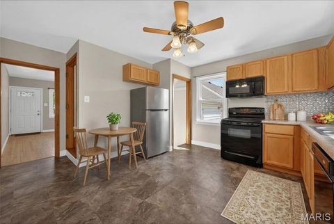 Tiny photo for 1226 Westridge Drive, Washington, MO 63090 (MLS # 26018698)