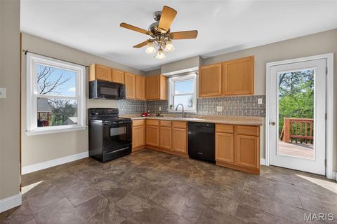 Tiny photo for 1226 Westridge Drive, Washington, MO 63090 (MLS # 26018698)