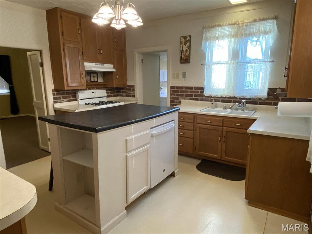 10 E Washington Street