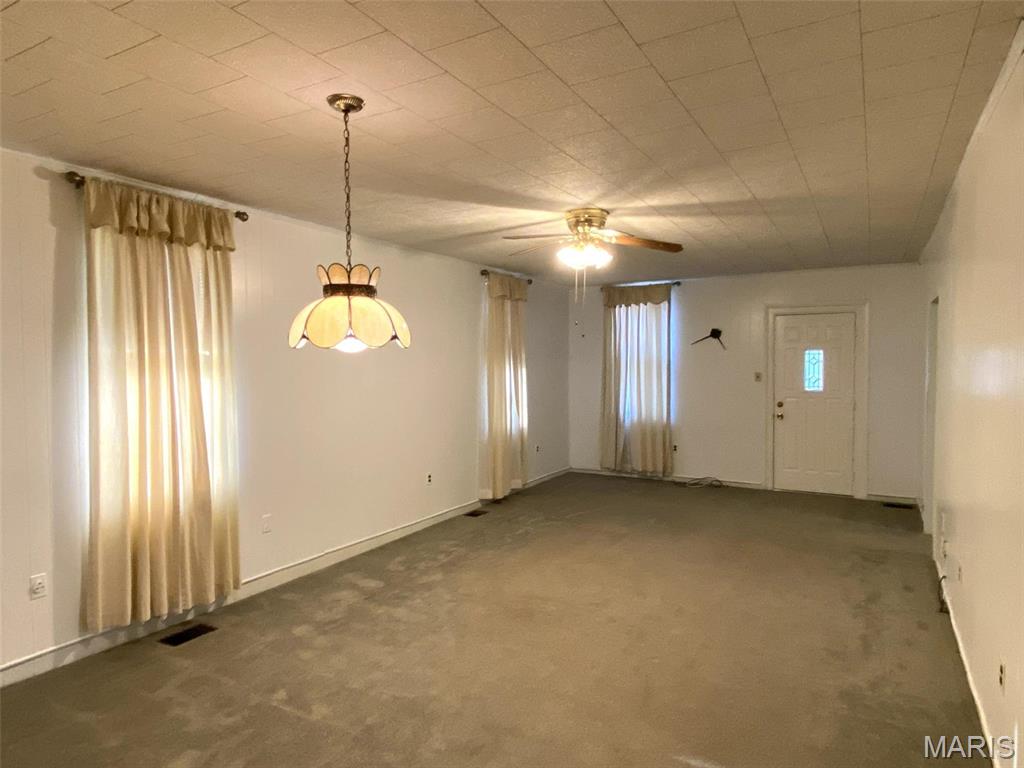 10 E Washington Street