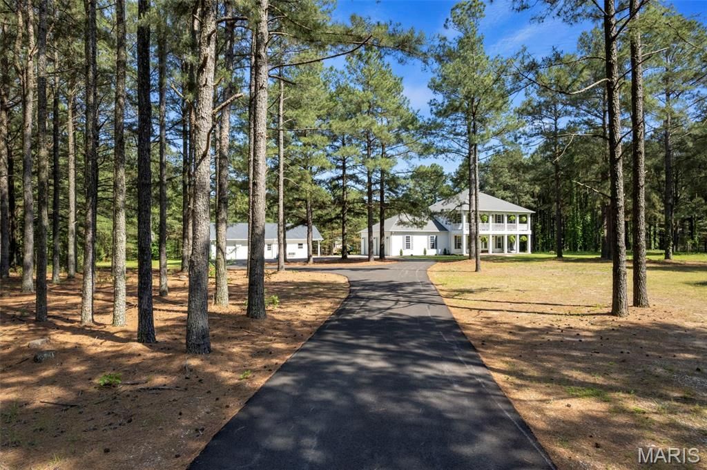 Photo of 50 Grand Mesa, Benton, MO 63736 (MLS # 26029228)
