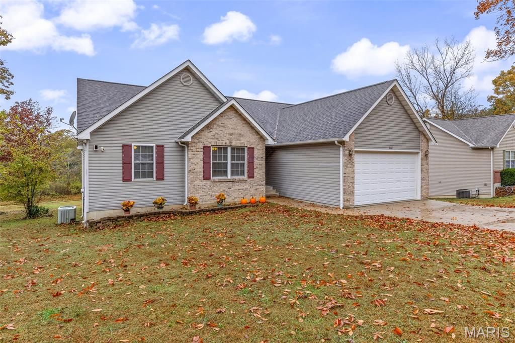 Photo of 808 Mary Lou, Bonne Terre, MO 63628 (MLS # 25073683)