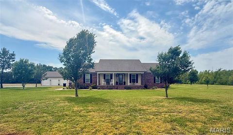 Photo of 43 Harold Cove CV, East Prairie, MO 63845 (MLS # 26030657)