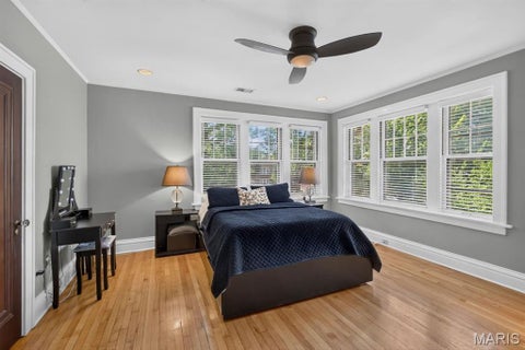 Tiny photo for 7035 Forsyth Boulevard, University City, MO 63105 (MLS # 26056716)