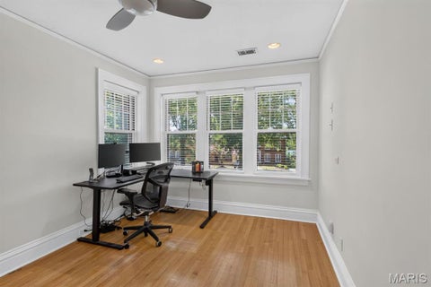 Tiny photo for 7035 Forsyth Boulevard, University City, MO 63105 (MLS # 26056716)