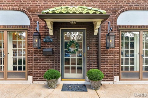 Tiny photo for 7035 Forsyth Boulevard, University City, MO 63105 (MLS # 26056716)