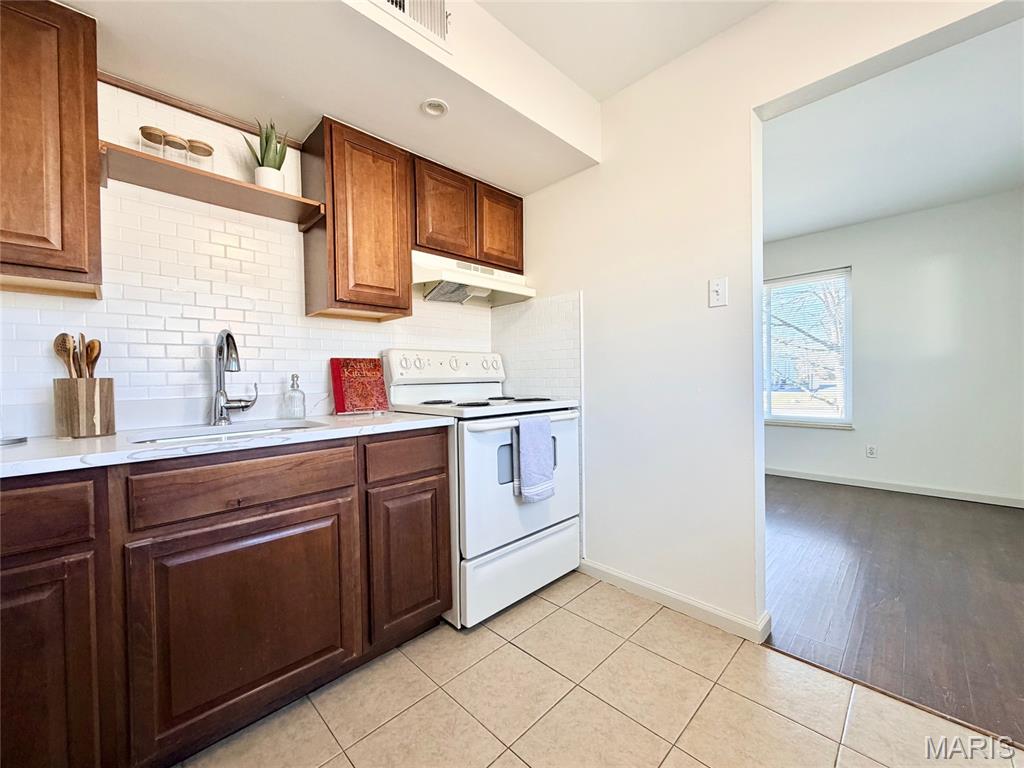 Germania Apts Add - Residential Lease