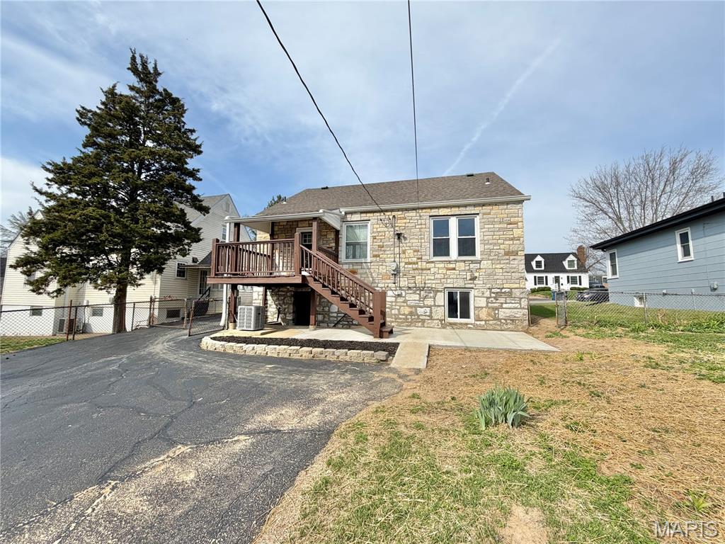 Alphonse Berry Tr - Residential